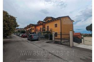 Box/Posto auto Osimo [A4320984]