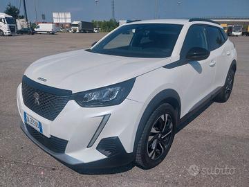Peugeot 2008 BlueHDi 130 S&S EAT8 GT