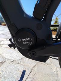 bici a pedalata assistita CUBE