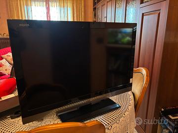 TV SHARP 32” + lettore DVD SAMSUNG