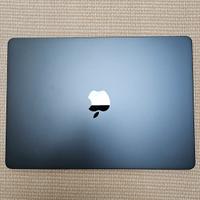 MacBook Air M3 13″ – 16GB / 256GB – Pari al nuovo