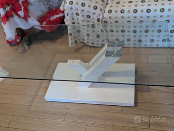 tavolino con piano in vetro