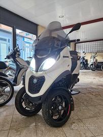 Piaggio MP3 350 Maxi Sport