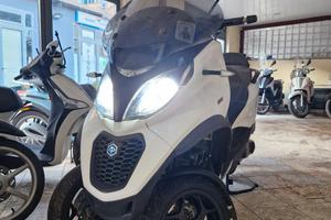 Piaggio MP3 350 Maxi Sport