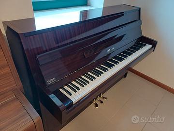 Pianoforte verticale YAMAHA Studio C-104 mogano