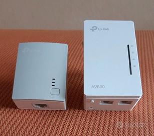 Powerline Wi-Fi Extender AV600 tp-link TL-WPA4221