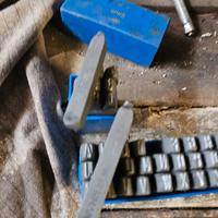 Set punzoni acciaio lettere e numeri 8 mm – W. Ger
