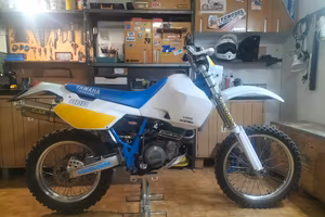 YAMAHA TT 600