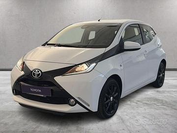 Toyota Aygo 5 Porte 1.0 VVT-i x-play my15