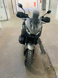 La moto si presenta bene