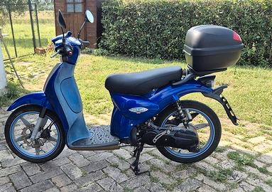 2000 Aprilia scarabeo