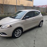 Lancia Ypsilon 1.2cc 69cv 5 porte Gold