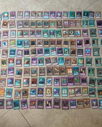 Lotto 185 carte Yu gi Oh