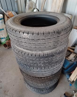 Gomme seminuove 195/75R16c
