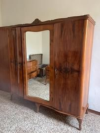Armadio in legno