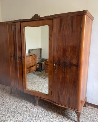 Armadio in legno