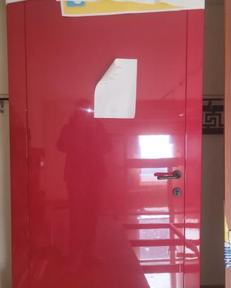 porta in legno massello laccatta