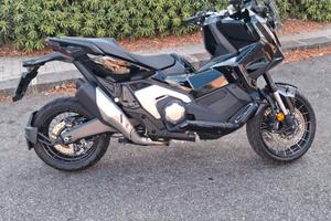 Honda Xadv-750