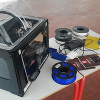 Stampante 3d MakerBot Replicator 2 x