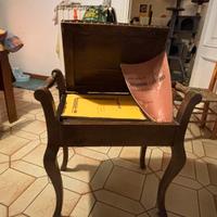 Sgabello da pianoforte