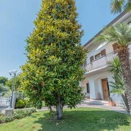 Villa singola con giardino, Ponte Sasso Rif.M/2078