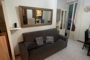 Bilocale arredato Milano -ad.Piazza Firenze