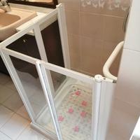 BOX DOCCIA INVALIDI/ANZIANI APRIBILE