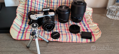 Samsung mirrorless NX300 super accessoriata