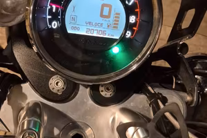 Moto guzzi 1400 custom