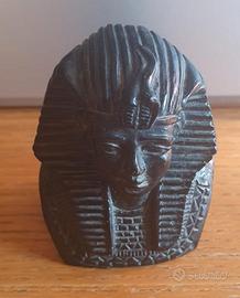 Statuina Egizia Rara
