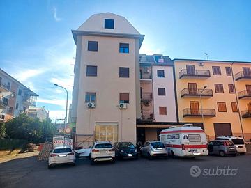 Comodo attico zona palazzetto dello sport