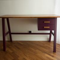 Scrivania moderna in legno