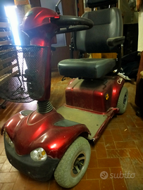 Scooter veicolo elettrico per anziani