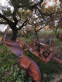 Aratro nardi bivomere