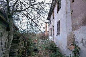 CASA SEMINDIPENDENTE A TRAVERSETOLO