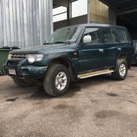 Disponibili ricambi Mitsubishi Pajero Targhet .