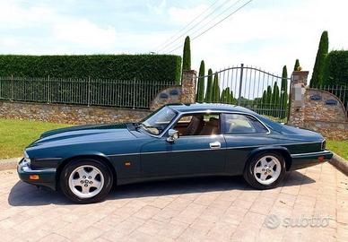 Jaguar XJS 6.0 v12 Book sevice