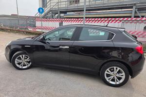 Alfa Romeo Giulietta 1.6 JTDm Distinctive