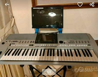 Tastiera arranger Yamaha PSR s900