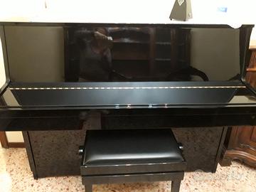 Pianoforte verticale Kawai