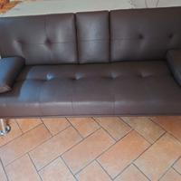 Divano letto in ecopelle