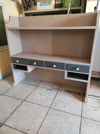 Mensola con cassetti restaurata