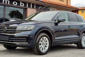 VOLKSWAGEN Touareg 3.0 V6 TDI Elegance *PROMO 30
