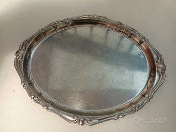 Vassoio in acciaio 25 x 20 ovale 