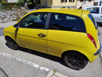 Lancia Y 1.2 Benzina 2006 – 160.000 km – €2.000