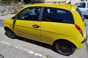 Lancia Y 1.2 Benzina 2006 – 160.000 km – €2.000