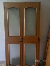 Porta interna in legno con vetri satinati