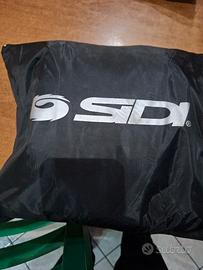 tuta completa impermeabile