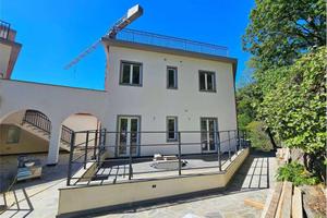 Appartamento di 96 m² con 3 locali e posto auto a 