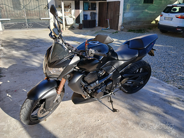 Kawasaki Z750 R 2011